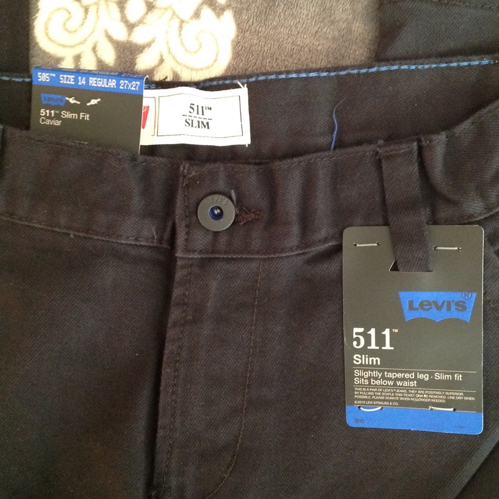Levi's‼️ - Picture 4 of 7